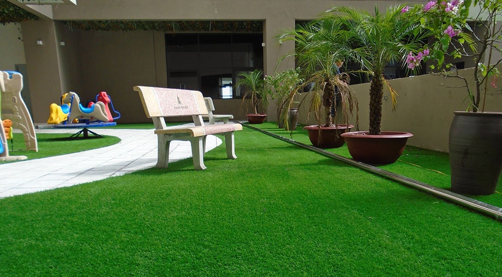 Thi công thảm cỏ nhân tạo Hoàng Mai Hà Nội từ Công ty TNHH Phú Thái